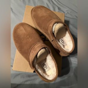 Ugg Classic slippers in chestnut sz 7